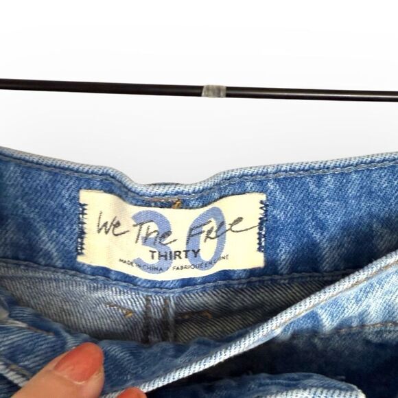 We the Free People Criss Cross Fray Denim Button Fly Cut Off Jean Shorts - Picture 2 of 9